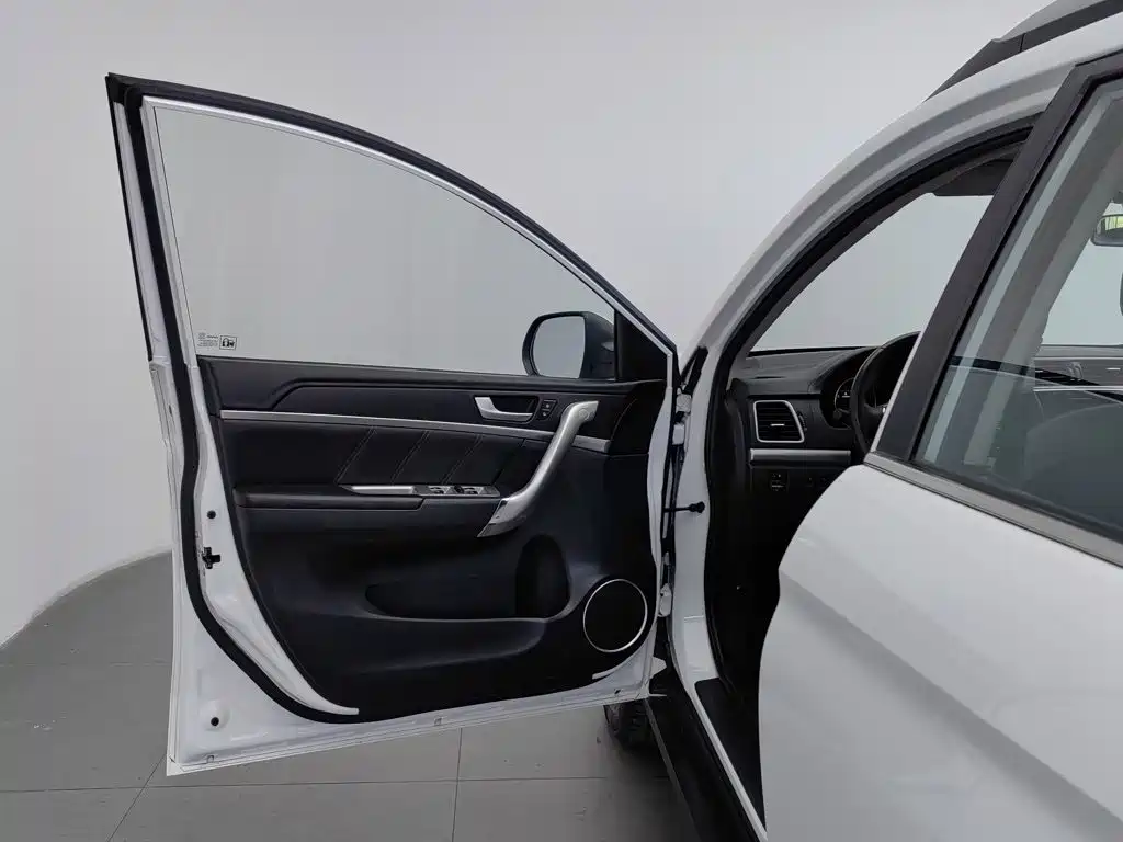 Haval M6 — миниатюра 8