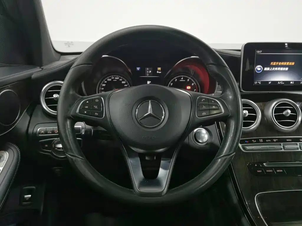 Mercedes-Benz GLC — миниатюра 11