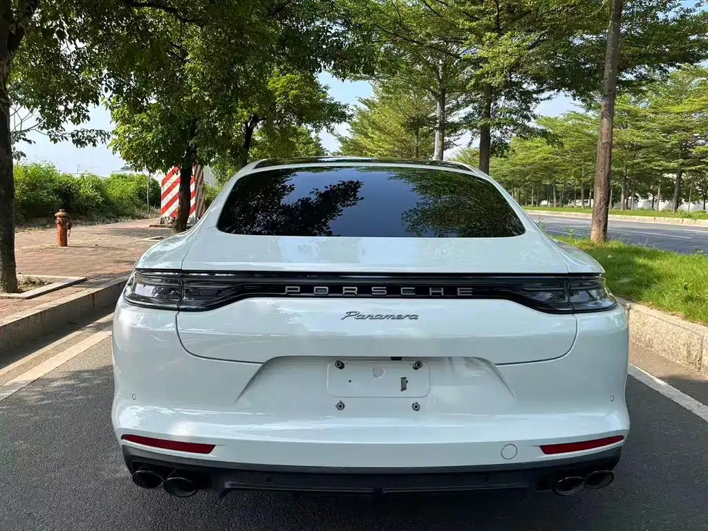 Porsche Panamera — миниатюра 7