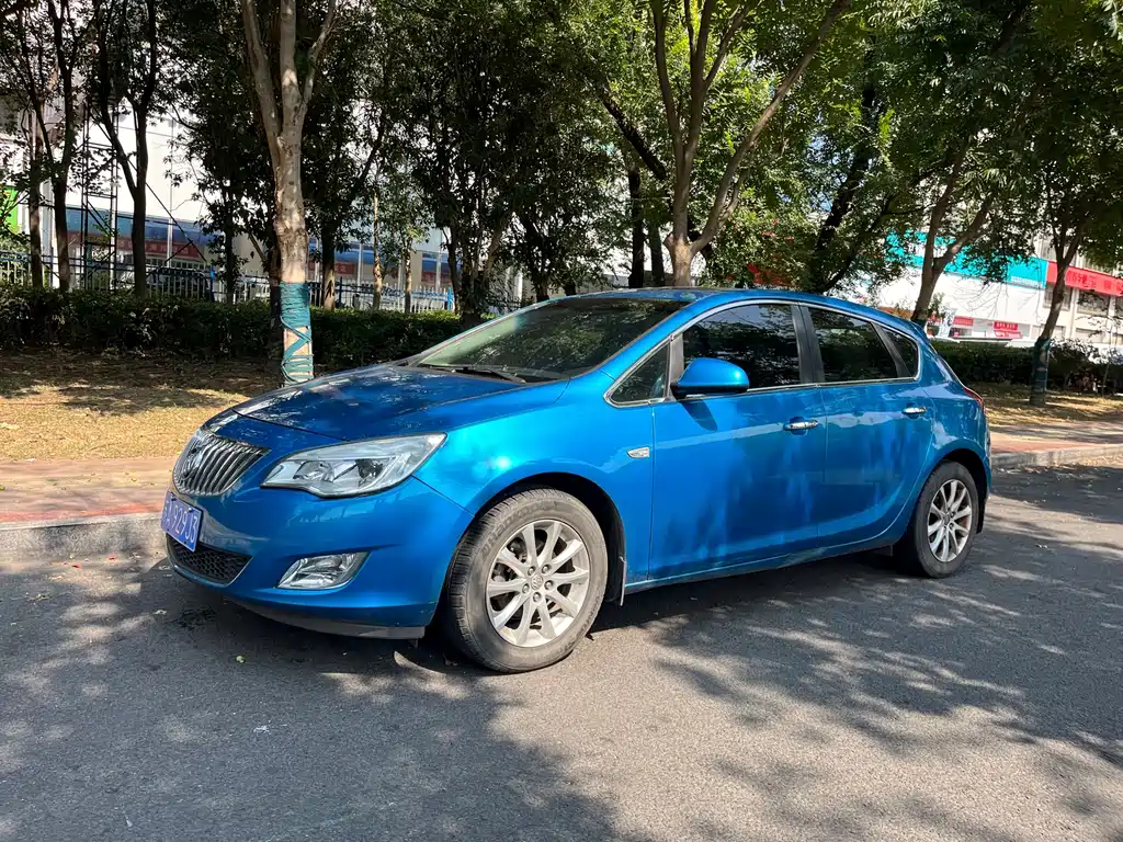 Buick Excelle — миниатюра 2