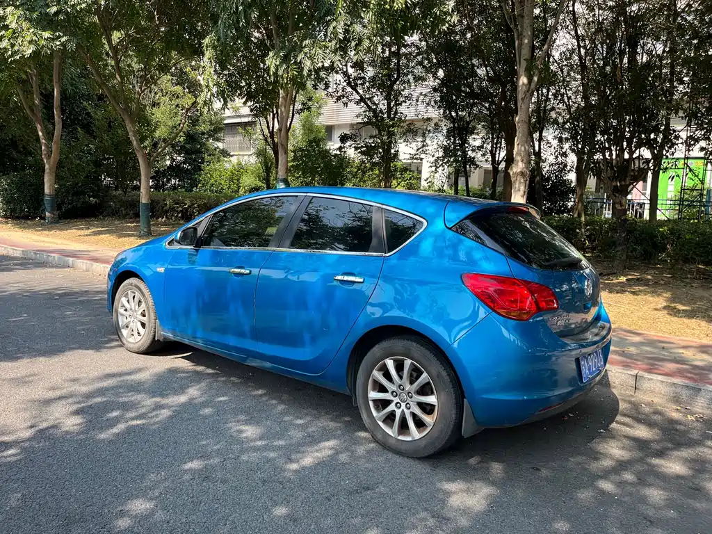 Buick Excelle — миниатюра 4