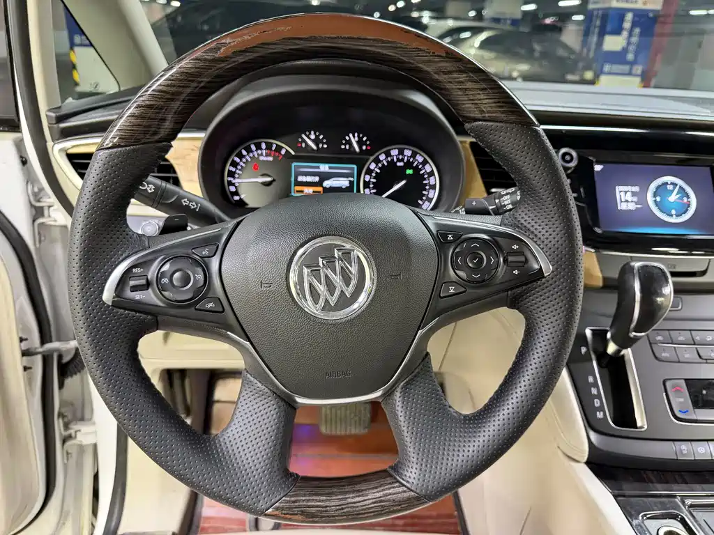 Buick GL8 — миниатюра 37