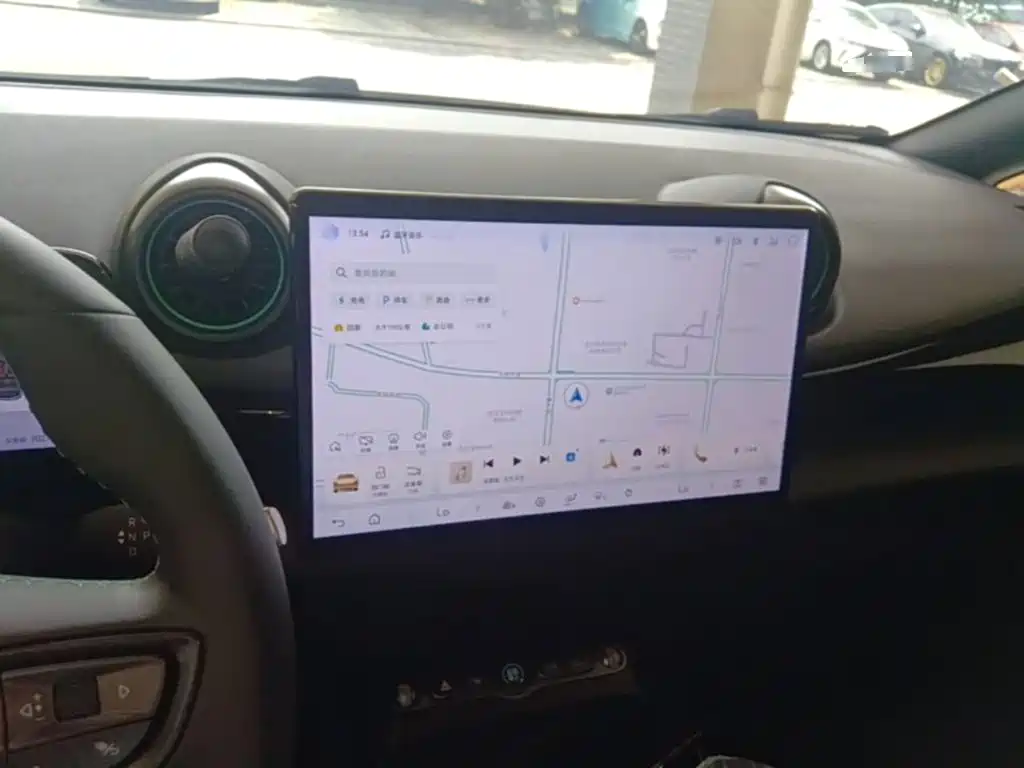 BYD Dolphin — миниатюра 13
