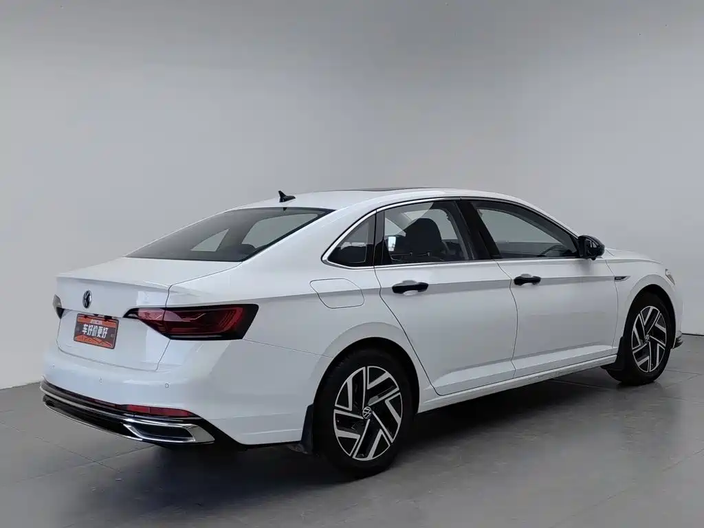 Volkswagen Sagitar — миниатюра 2