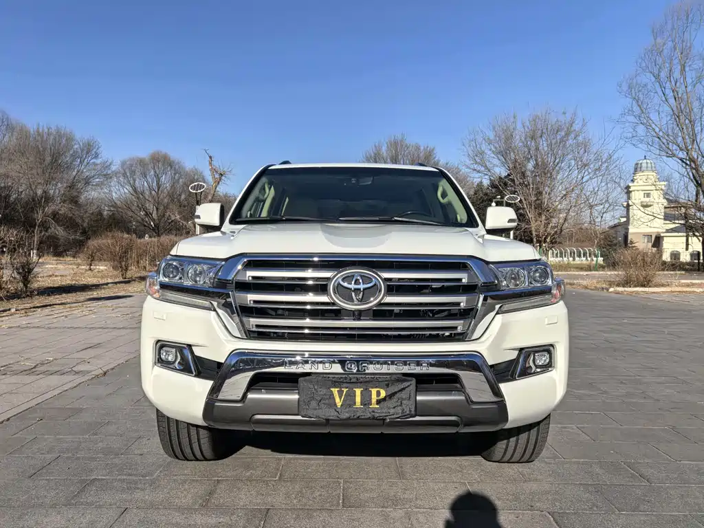 TOYOTA LANDKULUZE