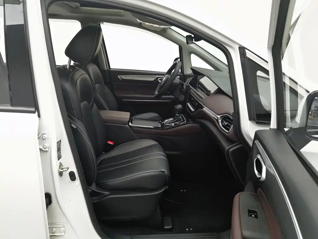 GAC Motor Trumpchi M6 — миниатюра 23