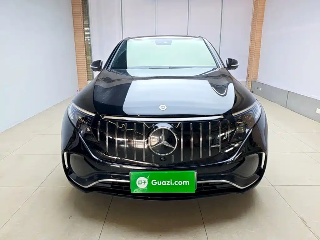 Mercedes-Benz EQC — миниатюра 3