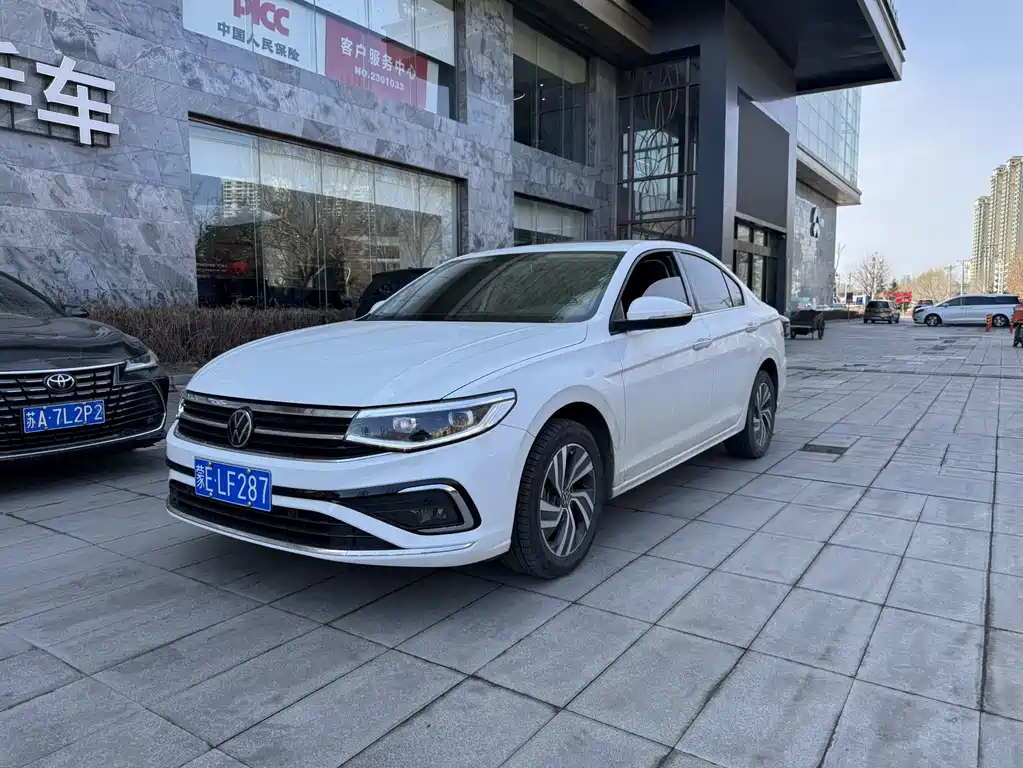 Volkswagen Bora 2023