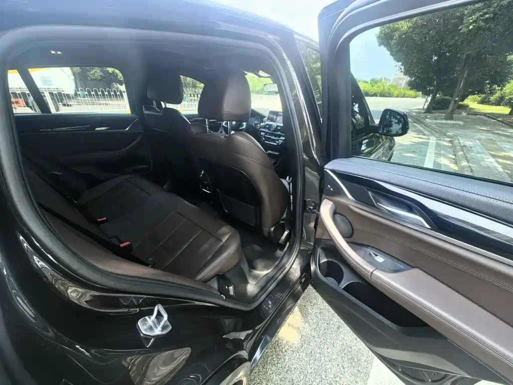 BMW X4 — миниатюра 22