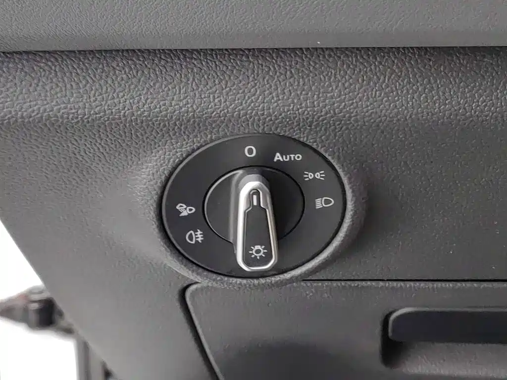 Volkswagen Sagitar — миниатюра 21