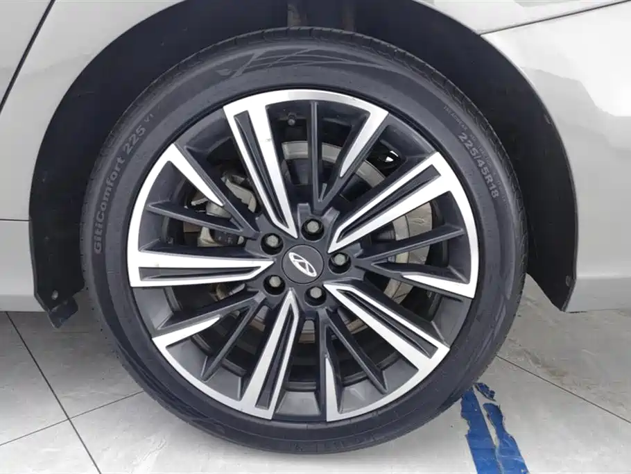 Chery Arrizo 8 8 2022 1.6T DCT