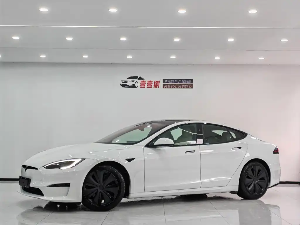 Tesla Model S 2023