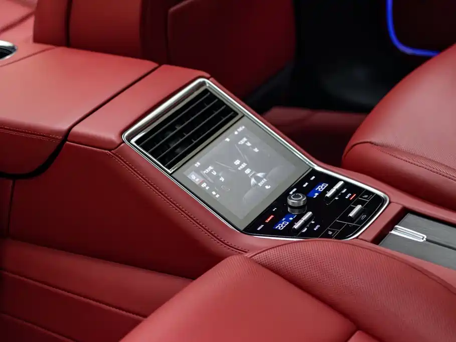 Porsche Panamera — миниатюра 12