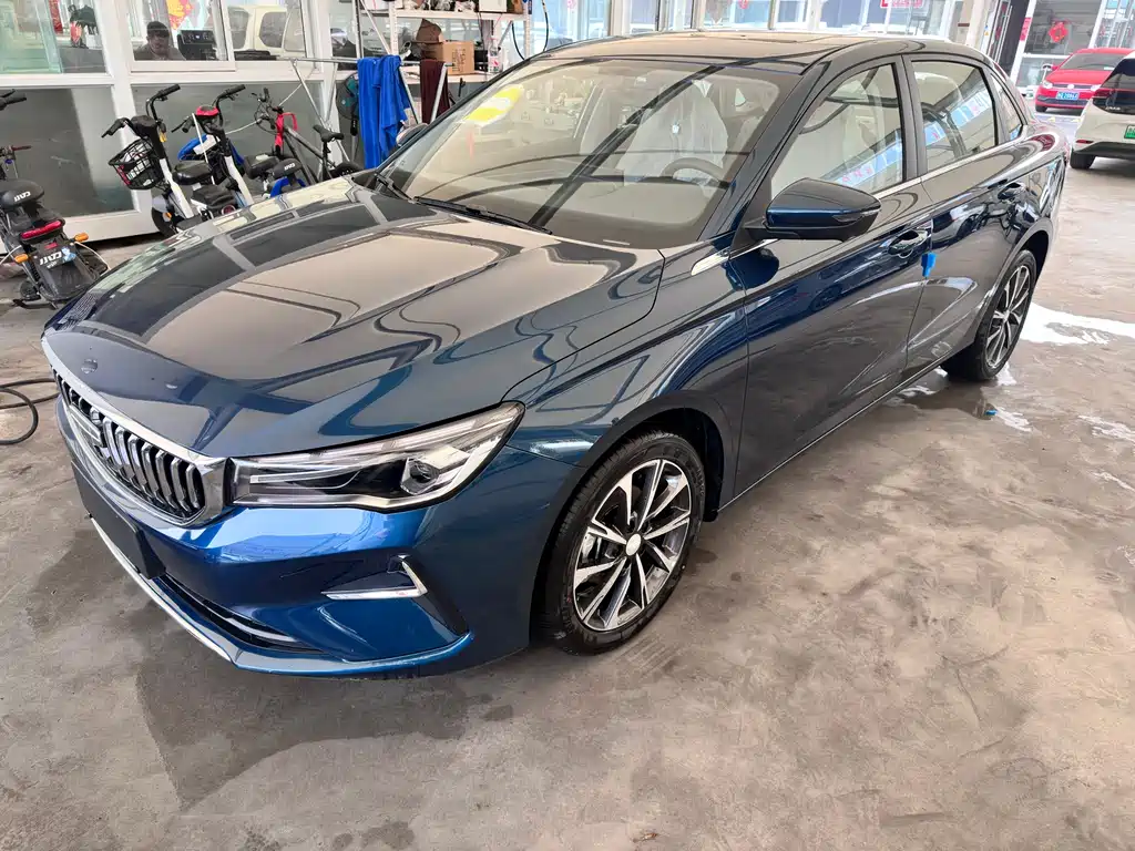 Geely Emgrand 2026