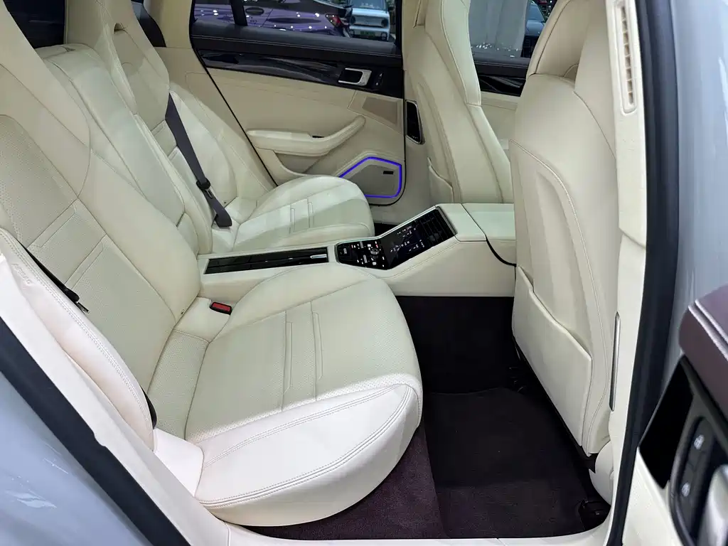 Porsche Panamera — миниатюра 9