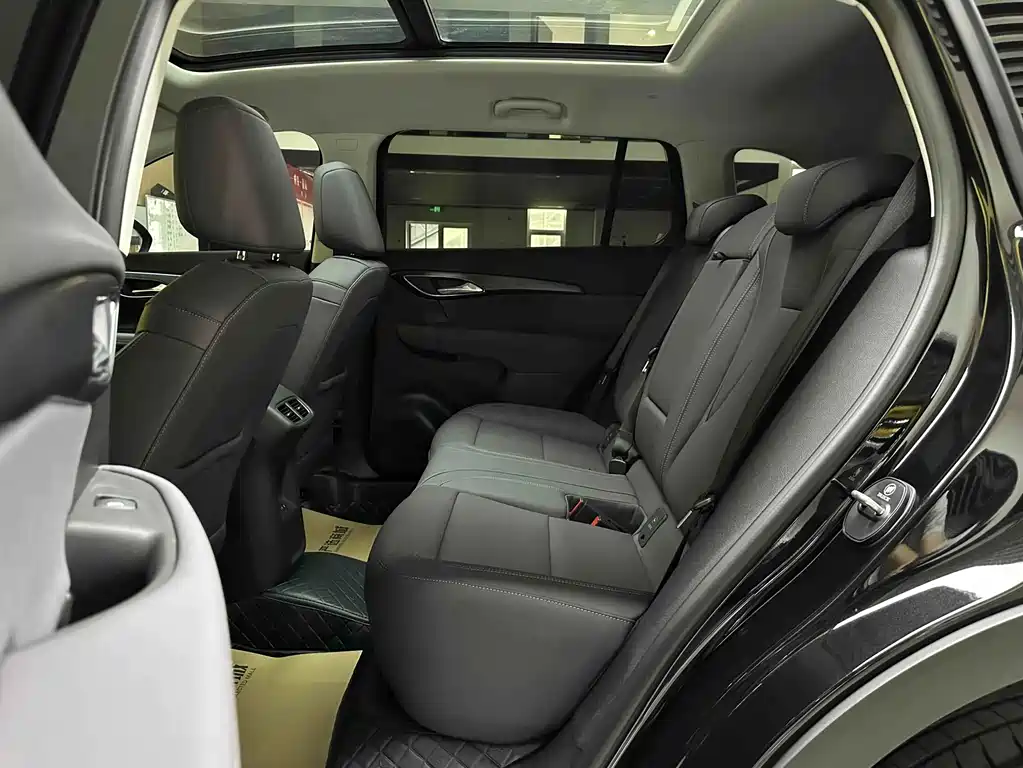 Buick Envision Plus — миниатюра 11