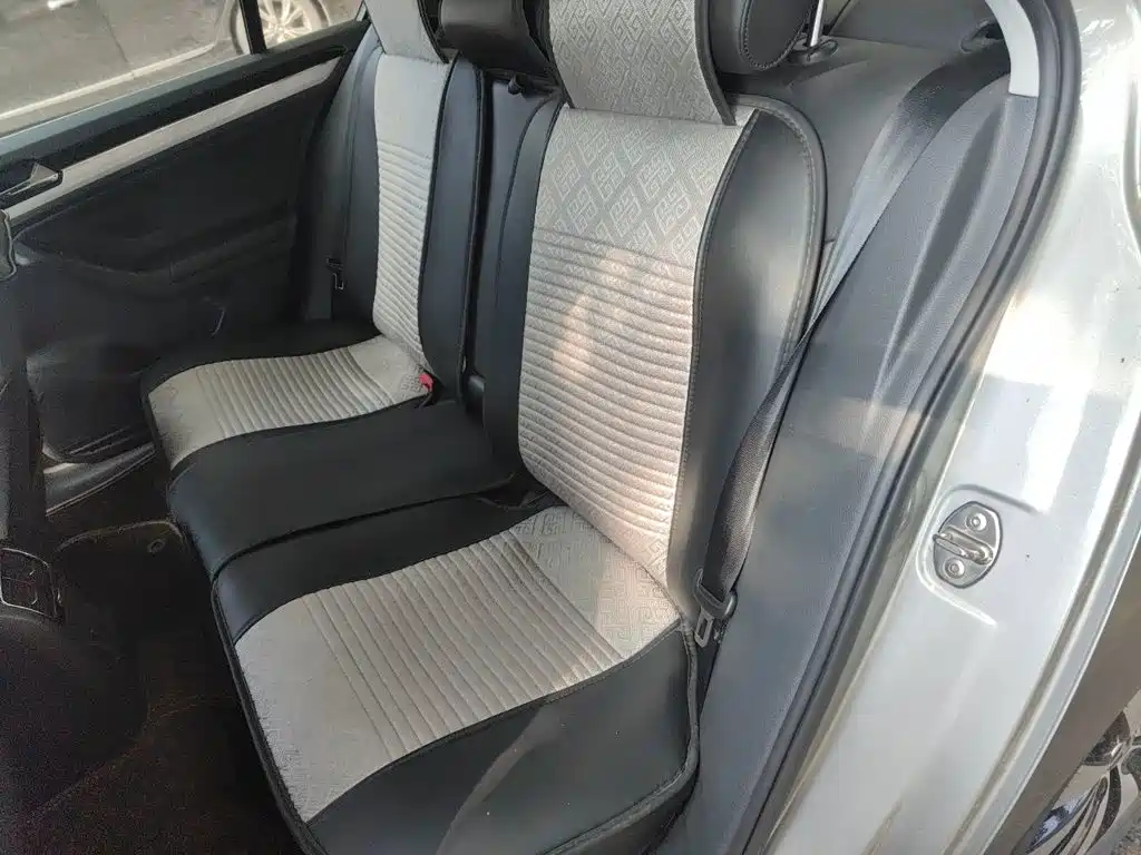 Volkswagen Sagitar — миниатюра 13