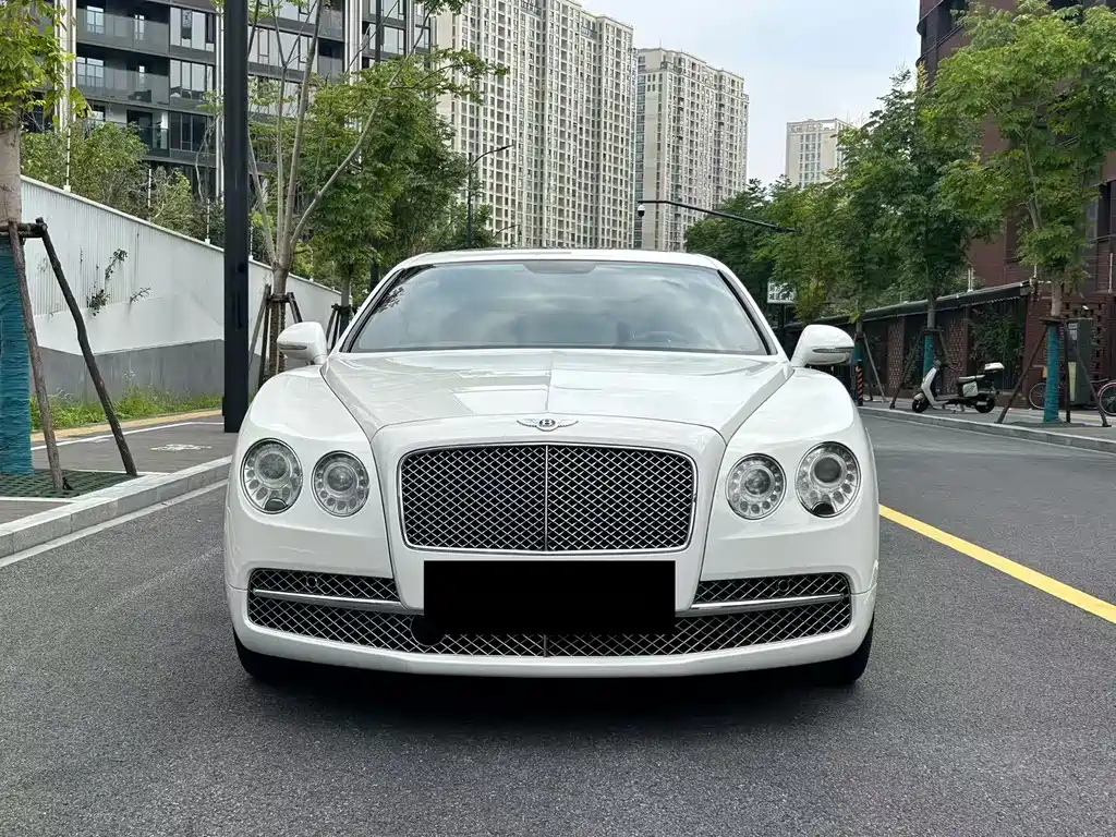 Bentley Flying Spur — миниатюра 2