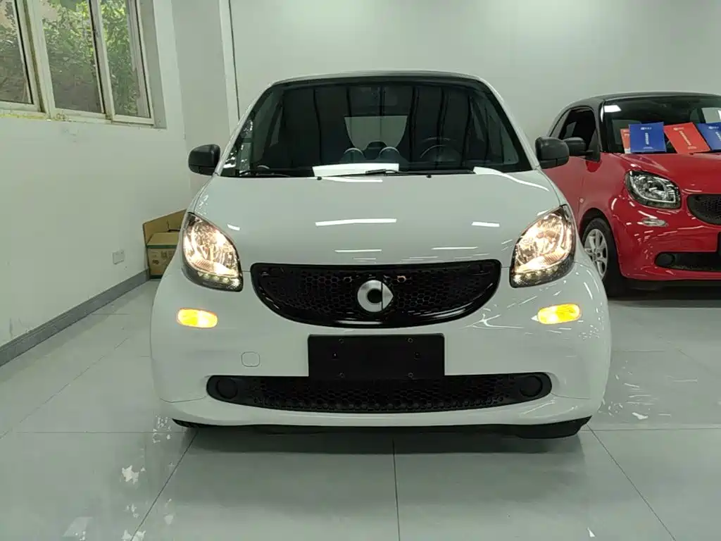 smart Smart Fortwo — миниатюра 3