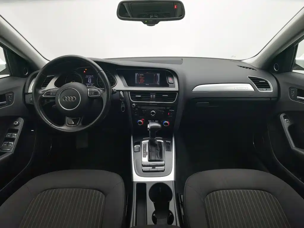Audi A4L — миниатюра 5