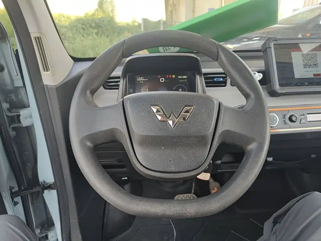 Wuling MINIEV — миниатюра 11