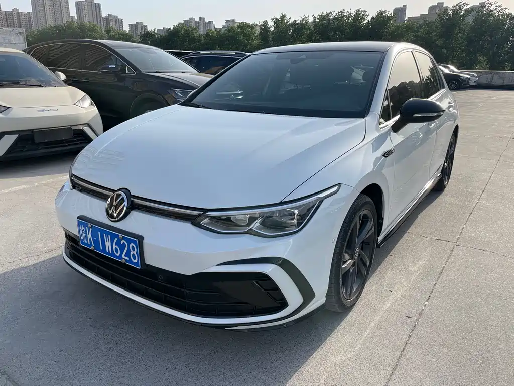 Volkswagen Golf 2022