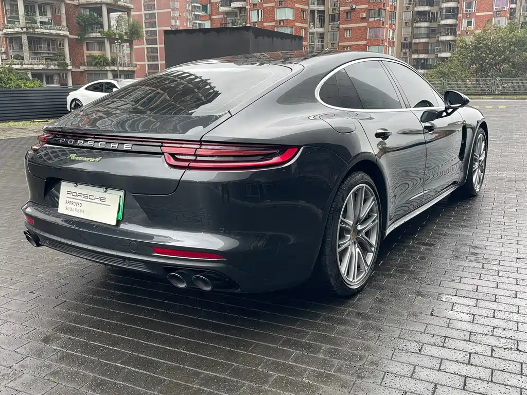 PORSCHE PANAMERA NEW ENERGY