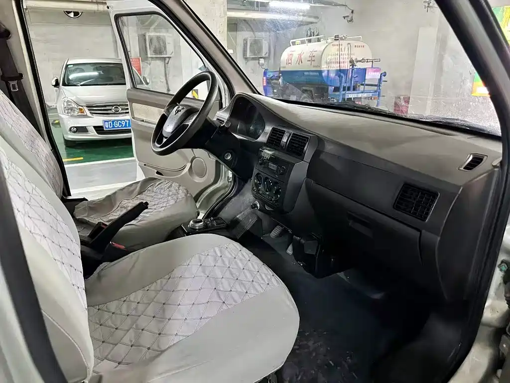 Wuling Wuling EV50 — миниатюра 8
