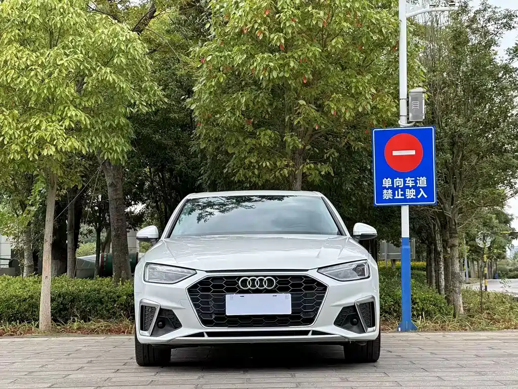 Audi A4L — миниатюра 2