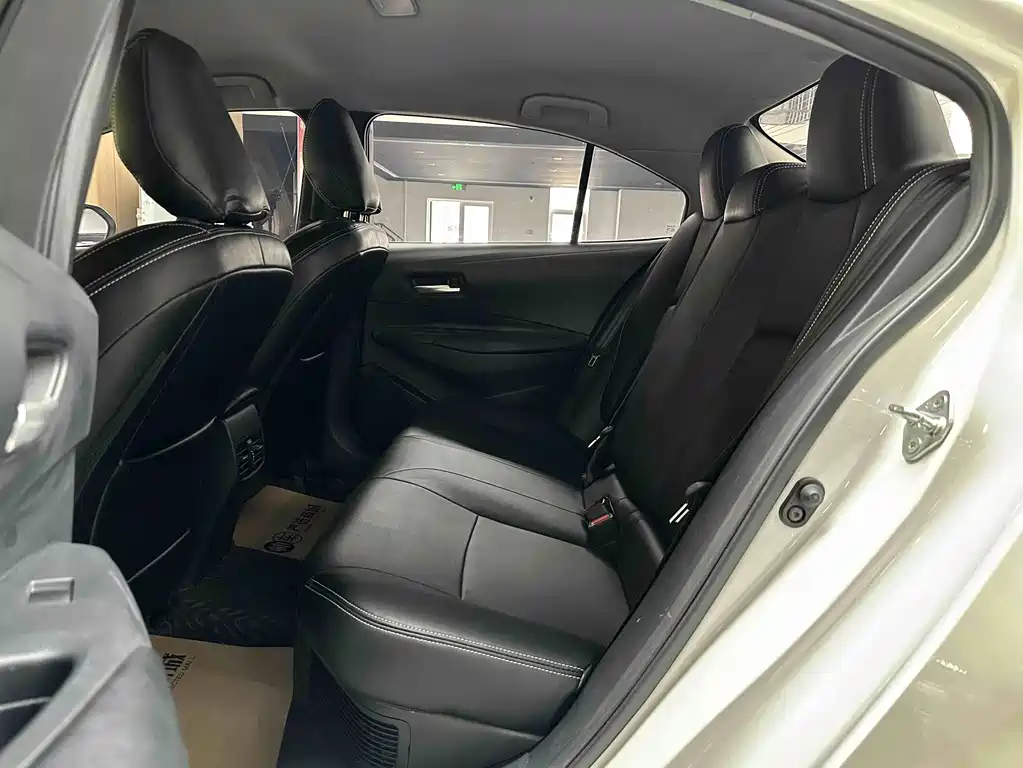 Toyota Corolla — миниатюра 12