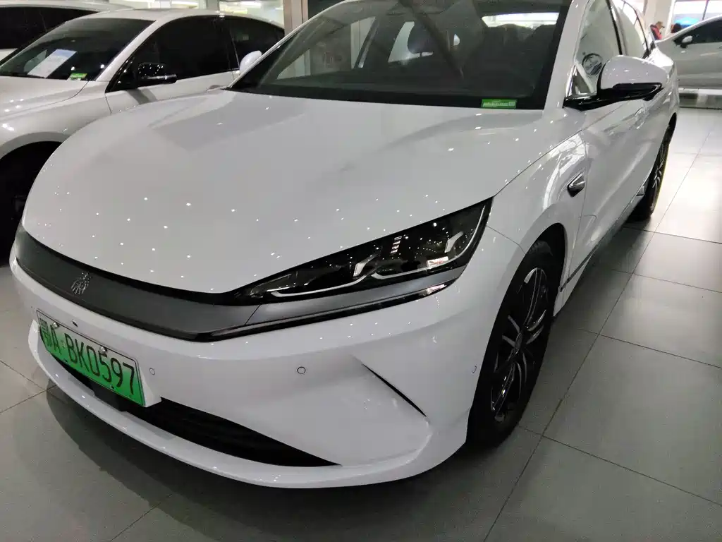 BYD QIN L