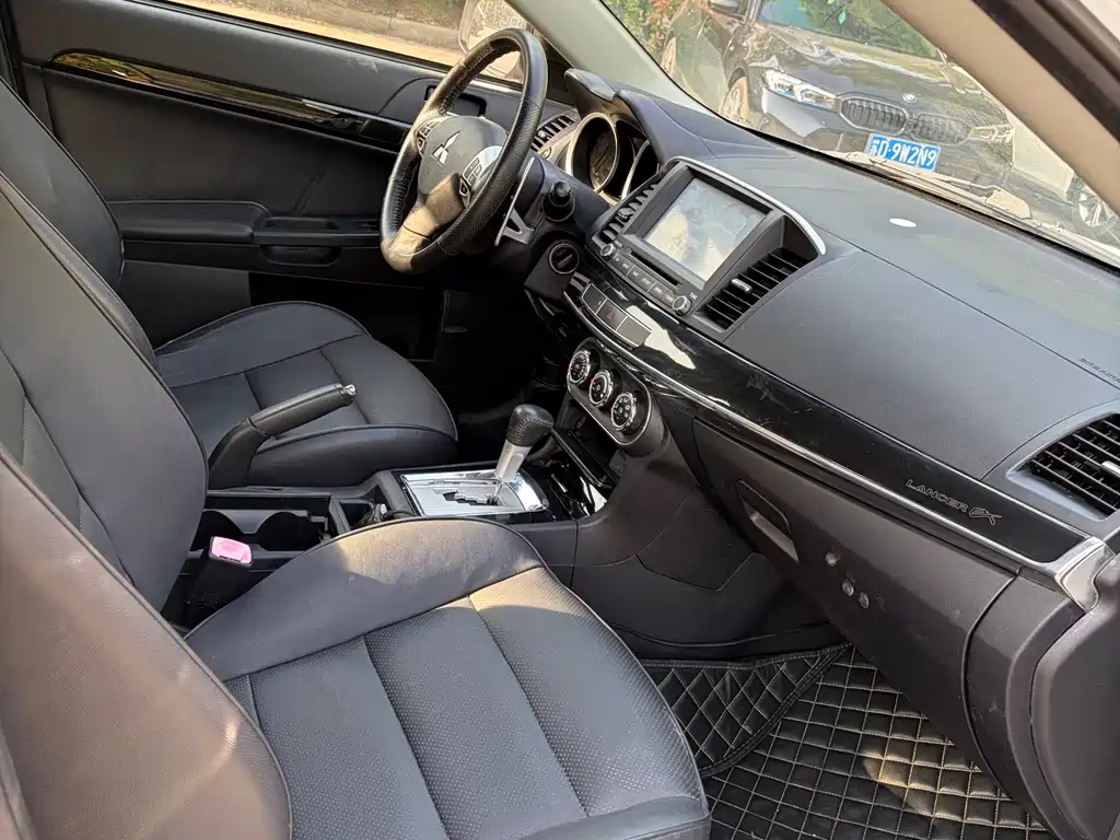 Mitsubishi Lancer EX Fashion Edition 1.8L CVT Luxury Type, фото 9