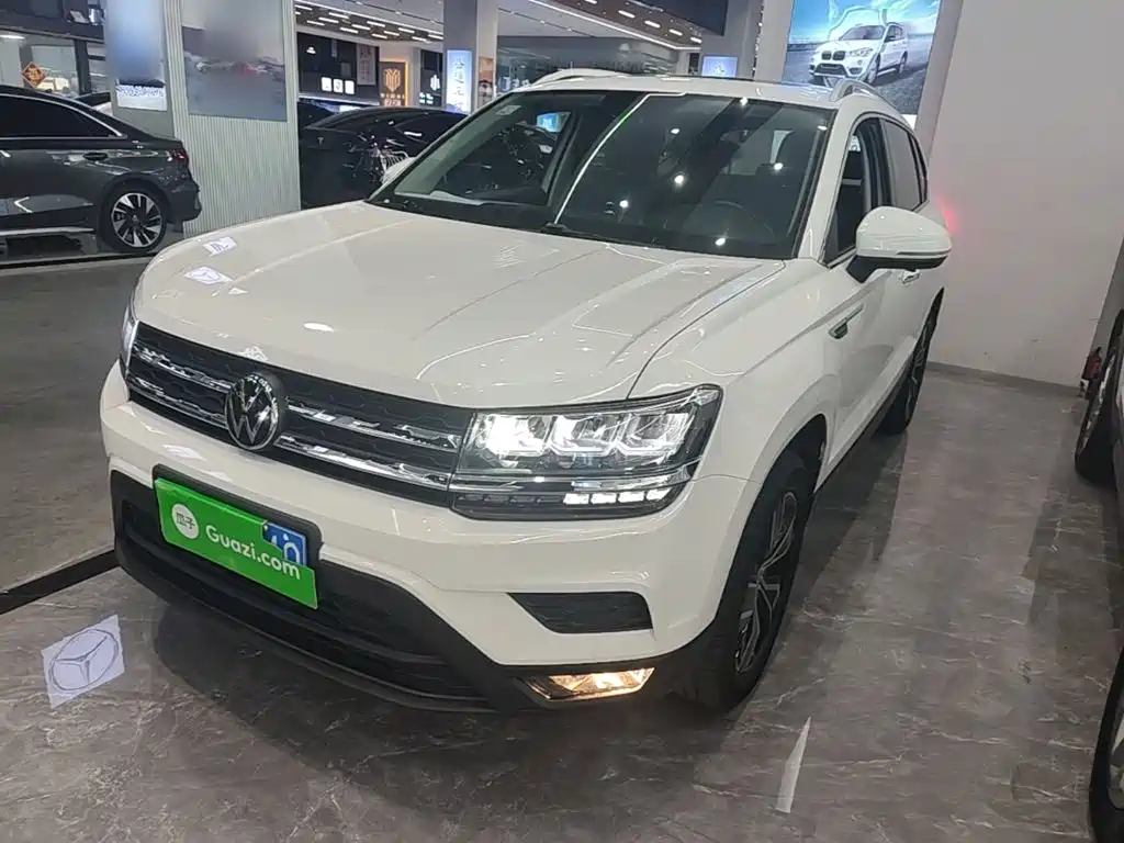 Volkswagen Tharu