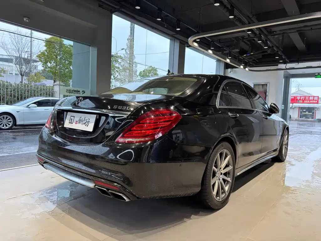 MERCEDES-BENZ S CLASS AMG