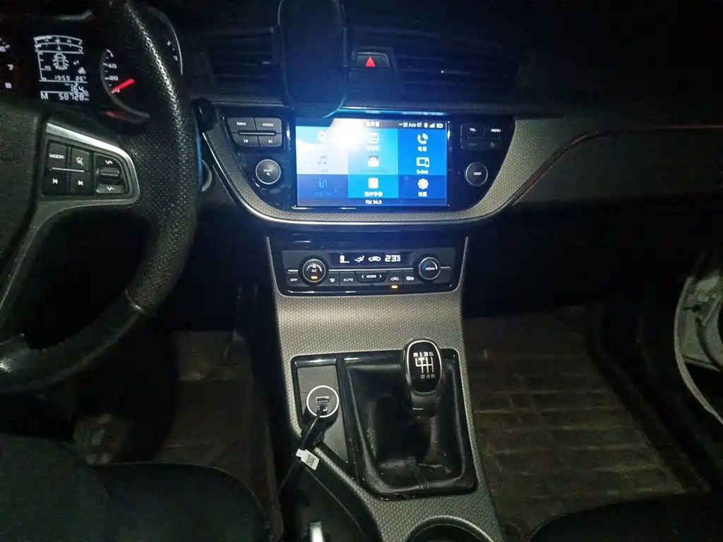 Geely Emgrand GS — миниатюра 10