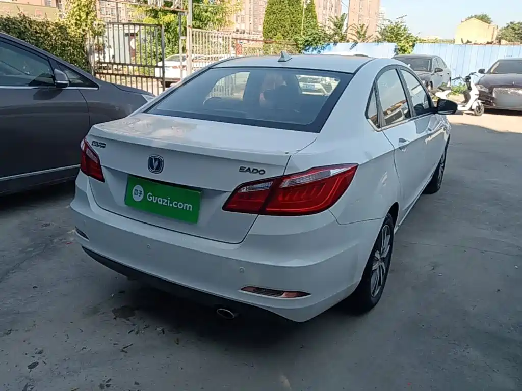 Changan Eado — миниатюра 7
