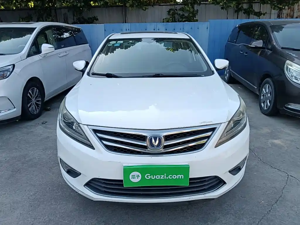 Changan Eado — миниатюра 3