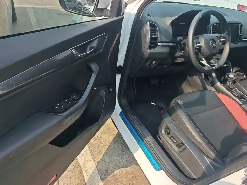 Skoda Karoq — миниатюра 16