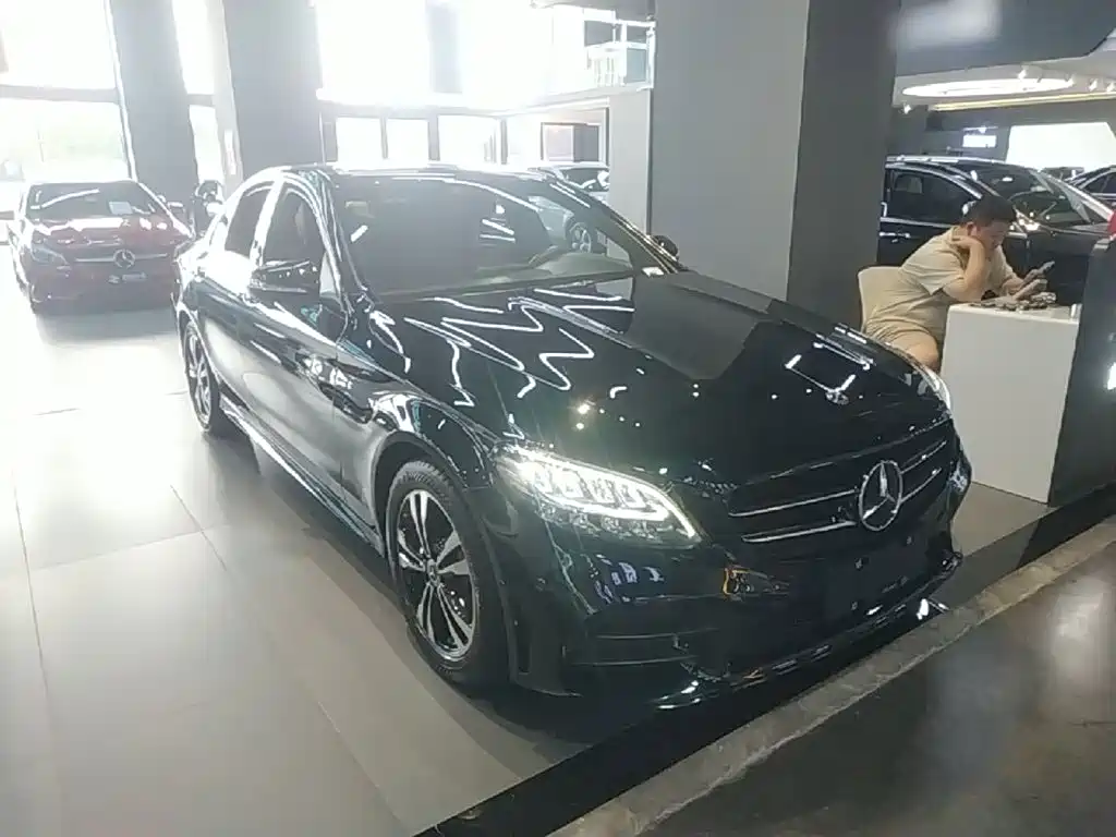 Mercedes-Benz C-Class — миниатюра 4