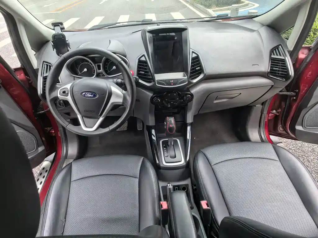 Ford Ecosport — миниатюра 7