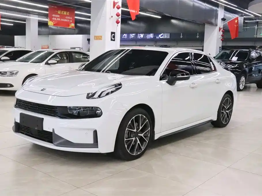 Lynk & Co 03 2020