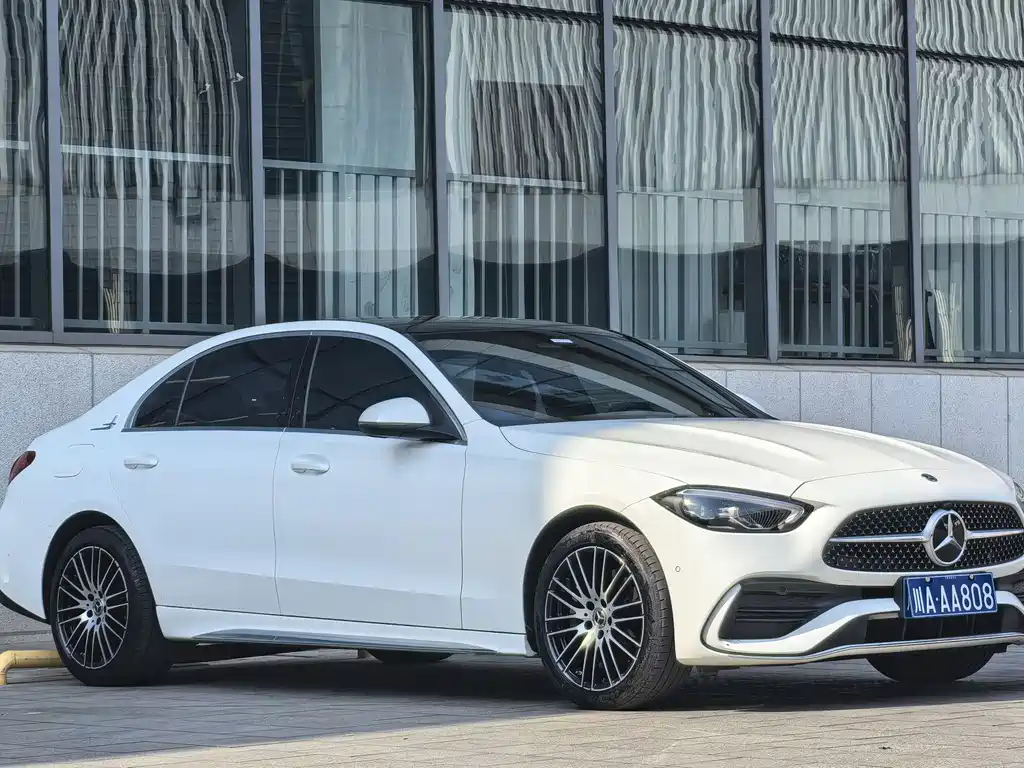 Mercedes-Benz C-Class 2025
