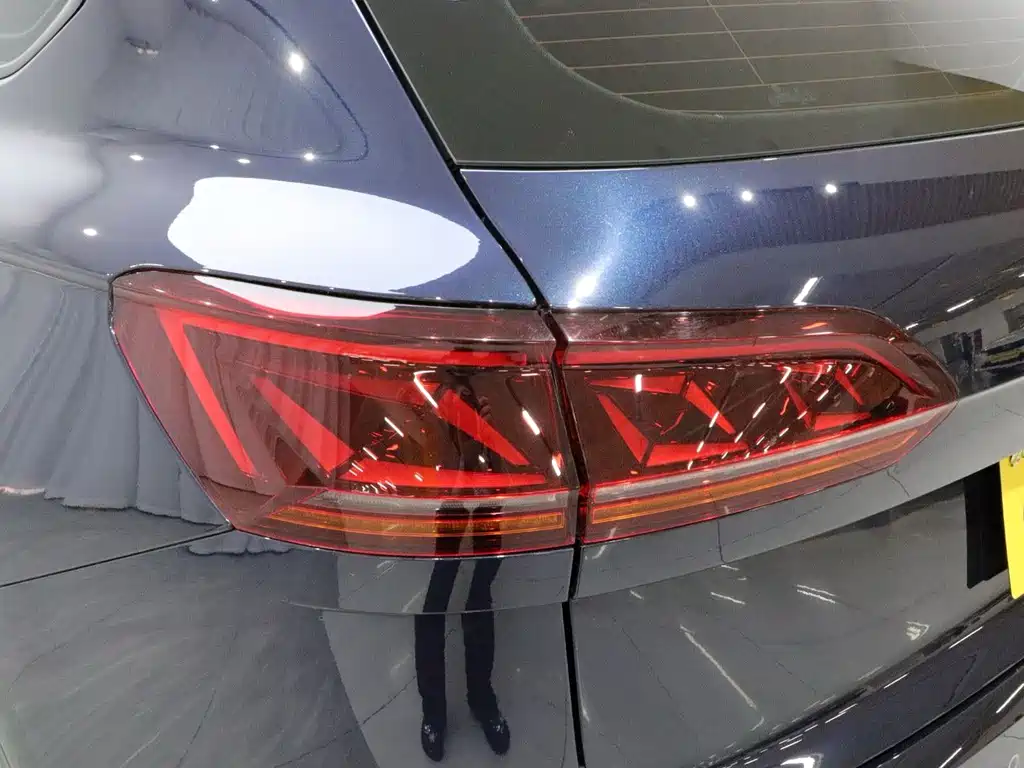 Volkswagen Touareg — миниатюра 19