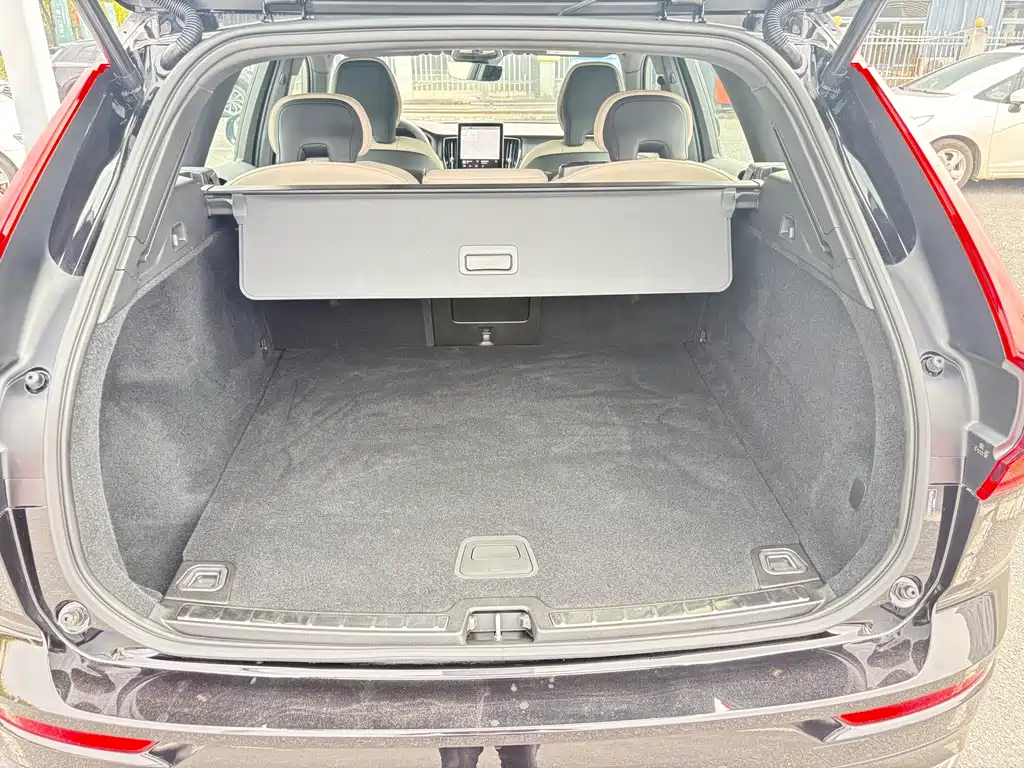 Volvo XC60 — миниатюра 12