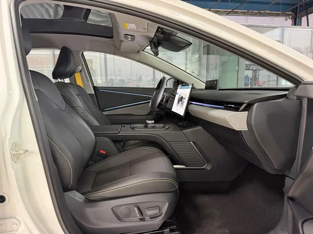 Toyota Toyota BZ5 — миниатюра 13