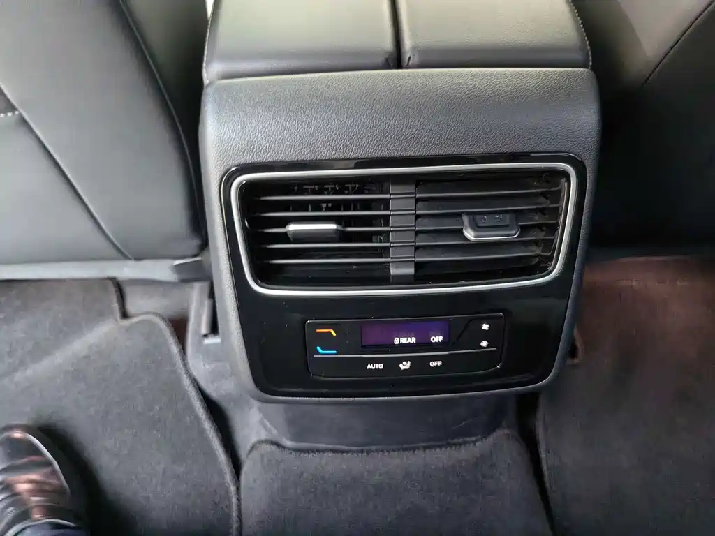 Volkswagen Tavendor — миниатюра 10