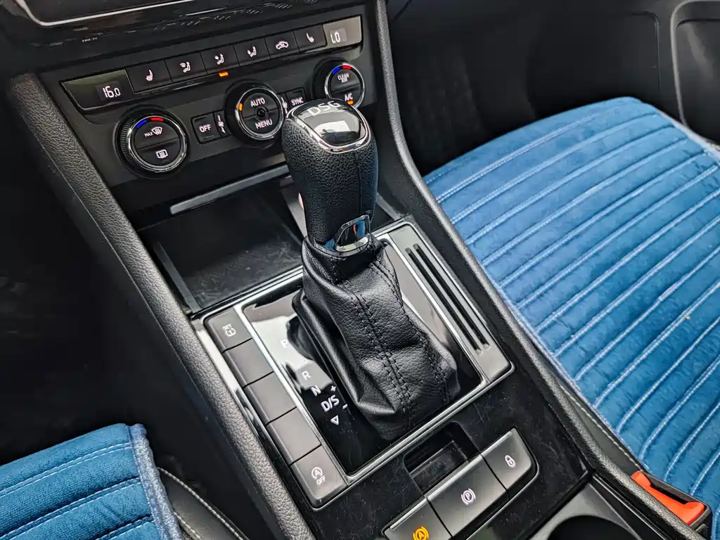 Skoda Superb — миниатюра 20