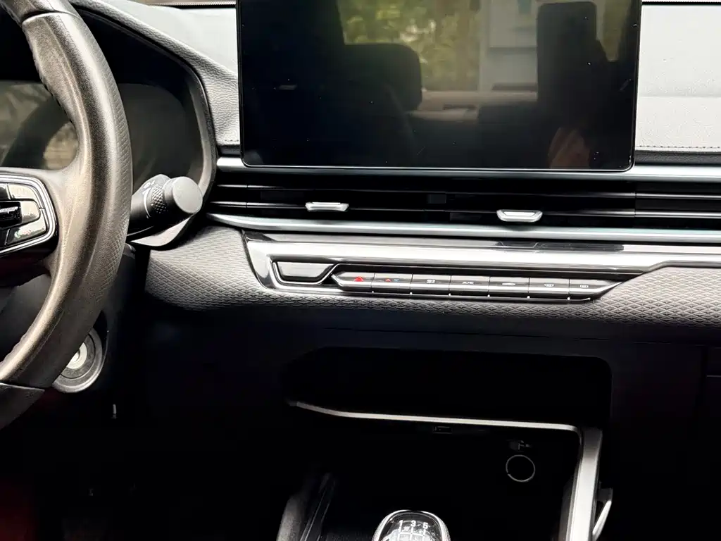 Geely Emgrand — миниатюра 13