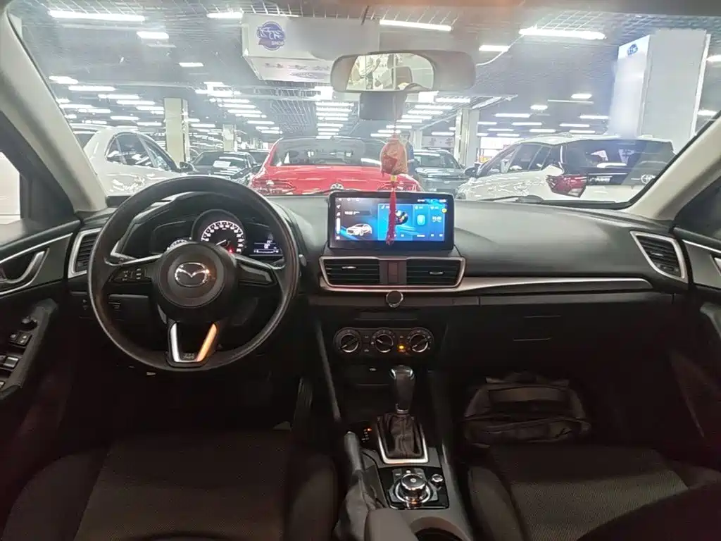 Mazda 3 Axela — миниатюра 10
