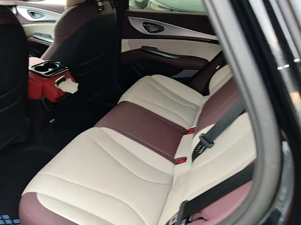 BYD Seal 07 DM-i — миниатюра 17